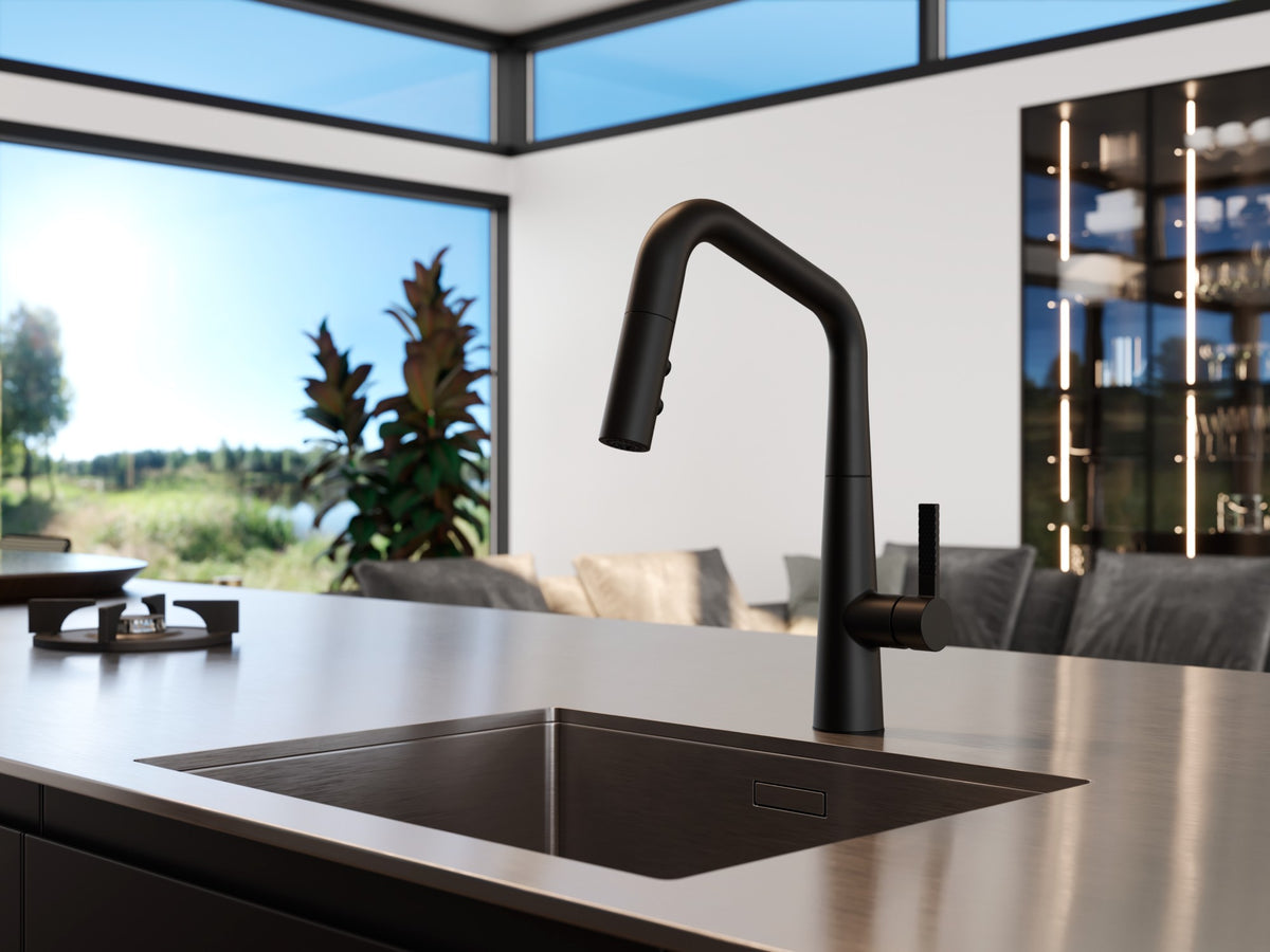 Pfister Asari 1-Handle Pull-Down Kitchen Faucet in Matte Black - view 7