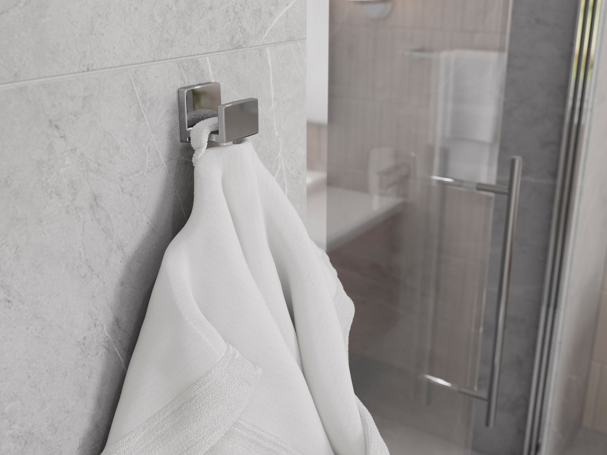 Pfister BRH-DA1C Polished Chrome - lifestyle 1