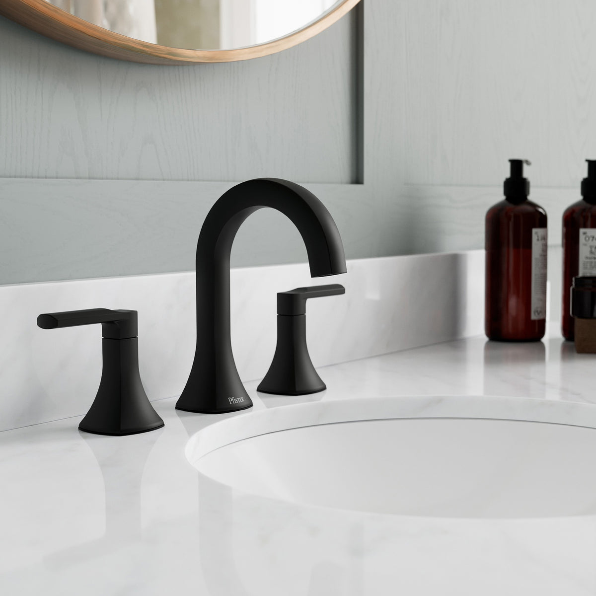 Pfister LF049-VRIBB Matte Black - lifestyle 1