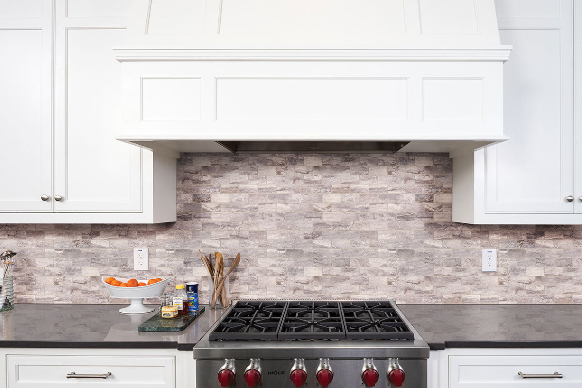 MSI Pietra Bernini Carbone 2 x 4 Polished Porcelain mosaic (NBERCAR2X4P-N) – MSI room scene