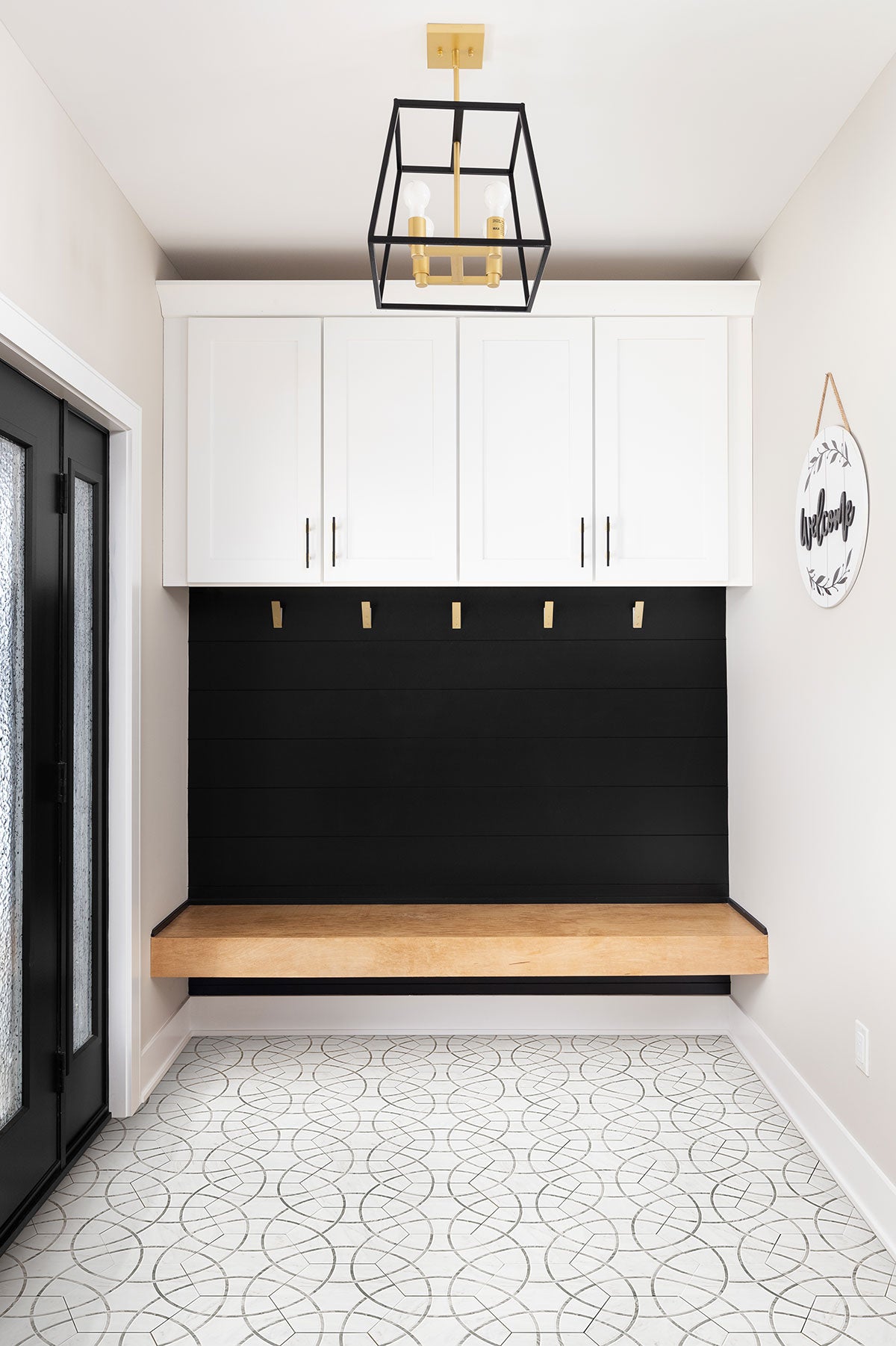 MSI Geoglam Cloud 11 x 13 Matte Porcelain tile (NGEOCLO11X13) – MSI room scene (entryway)