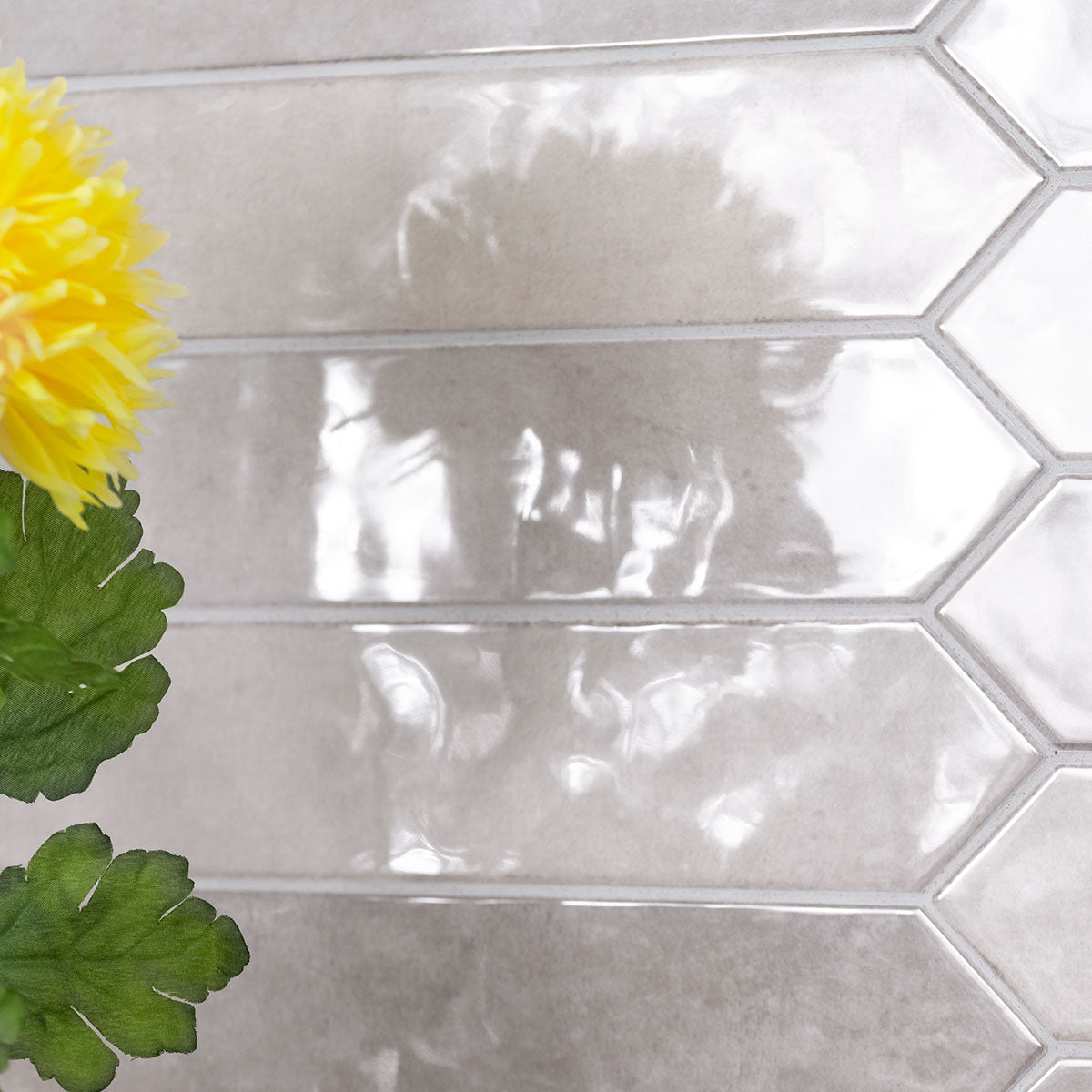 MSI Renzo Sterling Picket 2.5 x 13 Glossy Ceramic tile (NRENSTEPIC2.5X13) – MSI room scene