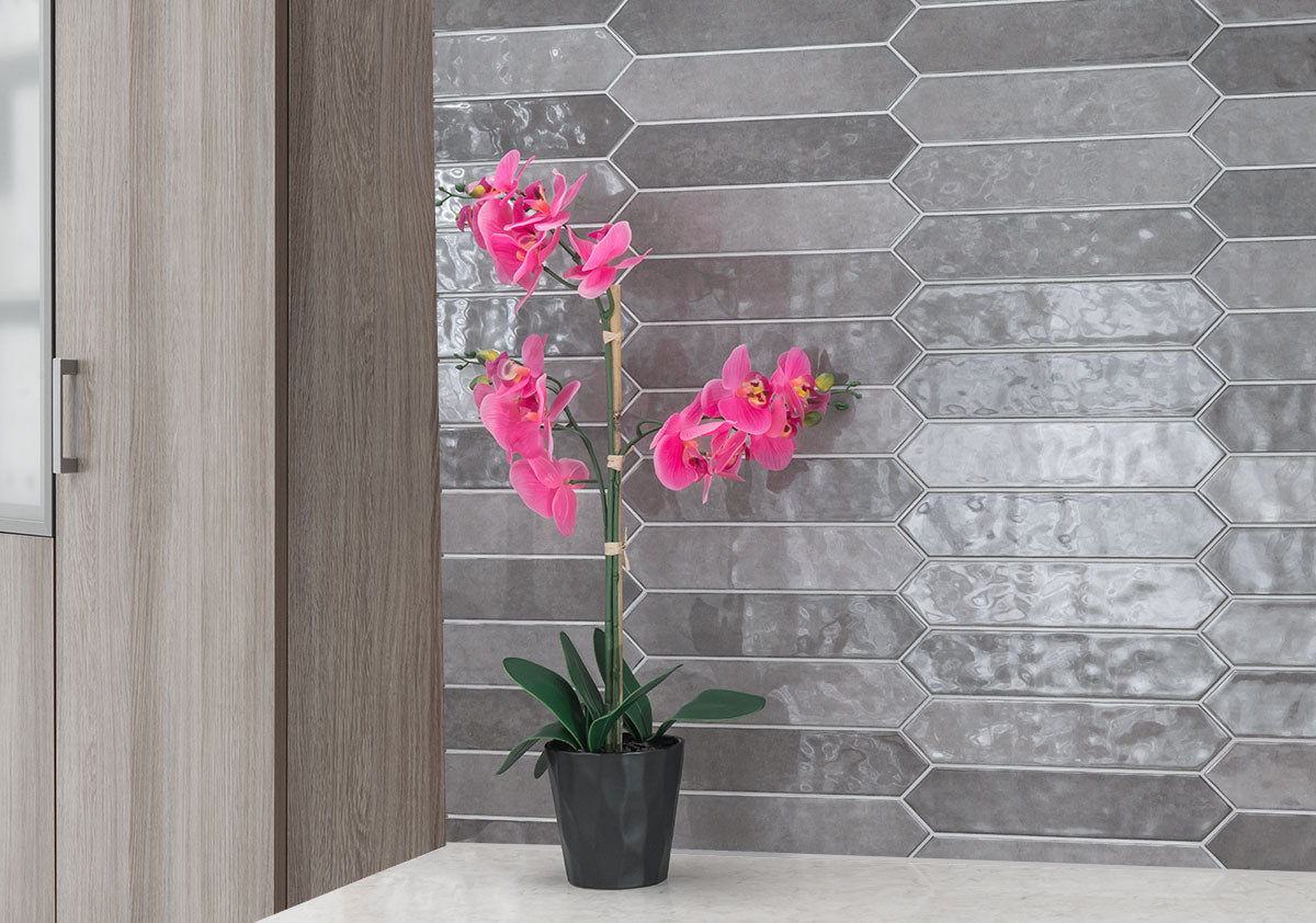 MSI Renzo Storm Picket 2.5 x 13 Glossy Ceramic tile (NRENSTOPIC2.5X13) – MSI room scene