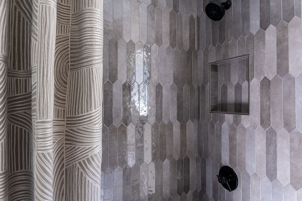 MSI Renzo Storm Picket 2.5 x 13 Glossy Ceramic tile (NRENSTOPIC2.5X13) – MSI room scene