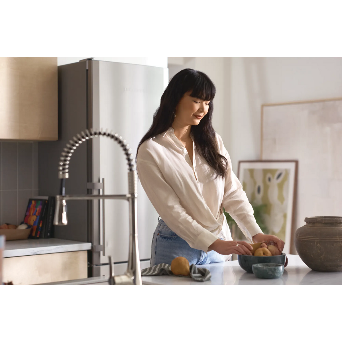 Moen Sinema MotionSense Wave Single-Sensor Single-Handle High-Arc Pre-Rinse Spring Pulldown Kitchen Faucet S5235EW in Polished Nickel (S5235EWNL) - view 5