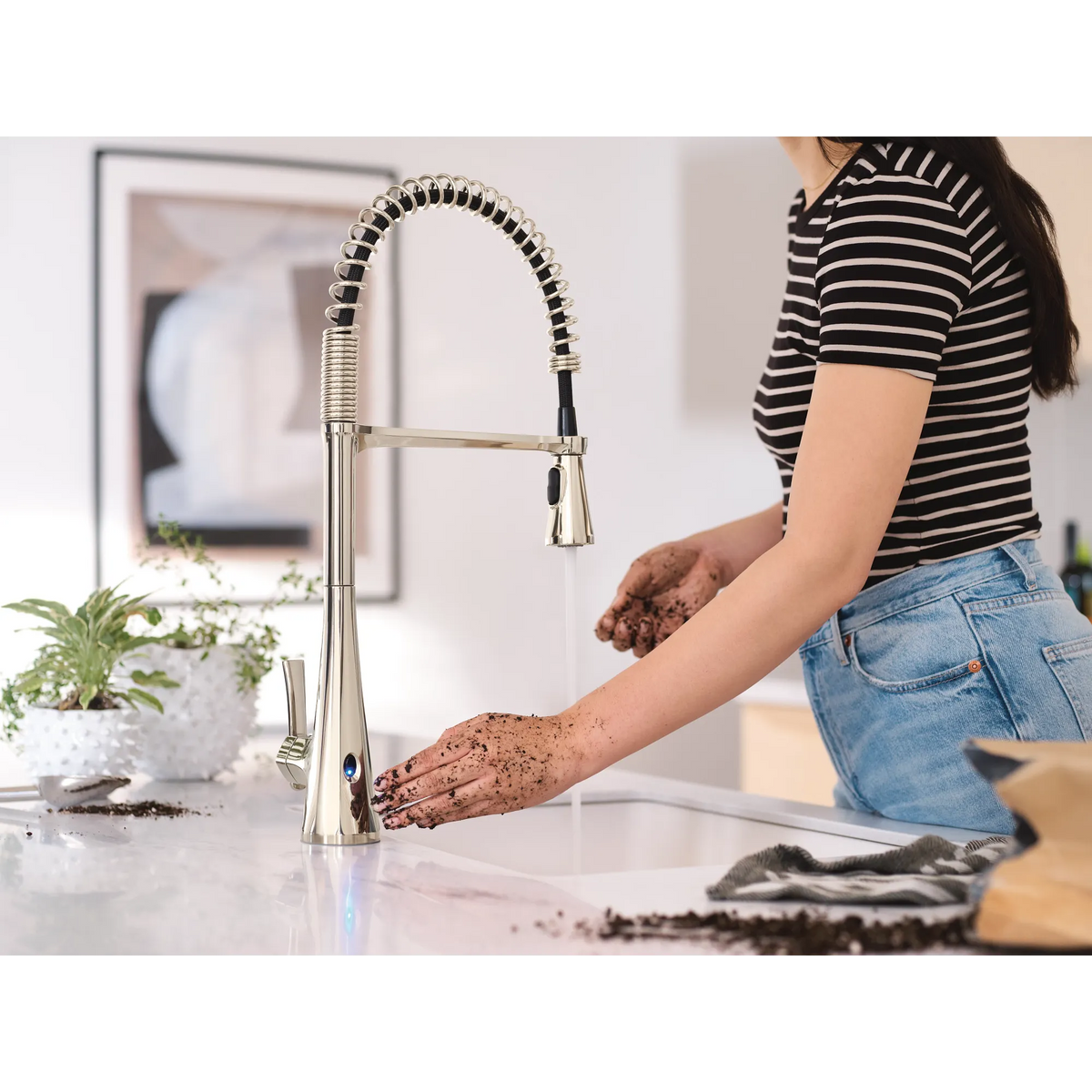 Moen Sinema MotionSense Wave Single-Sensor Single-Handle High-Arc Pre-Rinse Spring Pulldown Kitchen Faucet S5235EW in Polished Nickel (S5235EWNL) - view 11