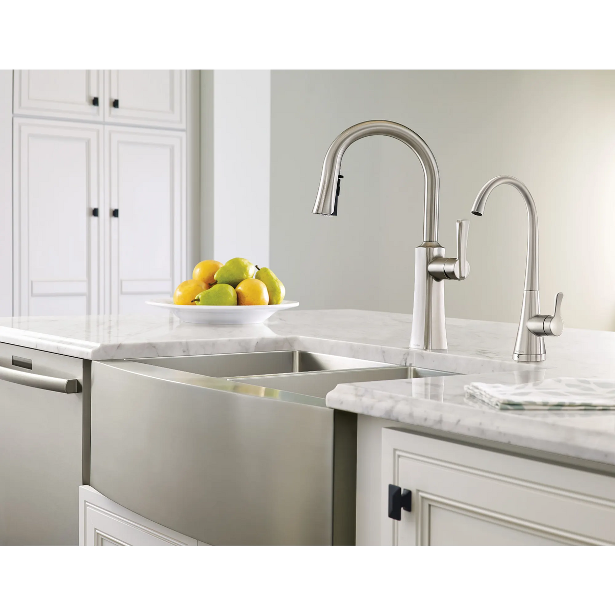 Moen Sip Transitional Single-Handle High-Arc Beverage Faucet S5520 in Spot Resist Stainless (S5520SRS) - view 7