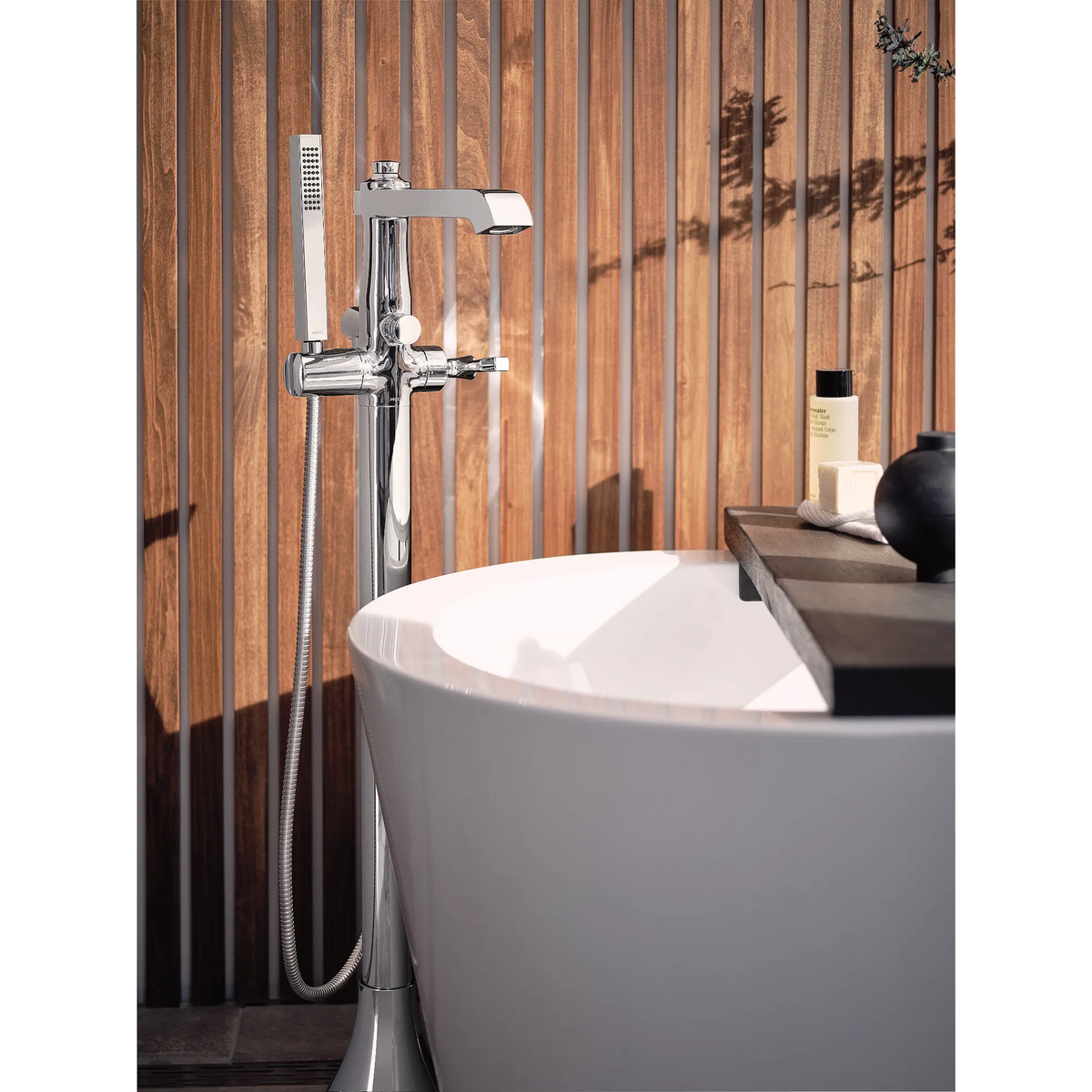 Moen Flara Single-Handle Tub Filler With Hand Shower S931 in Chrome (S931) - view 2