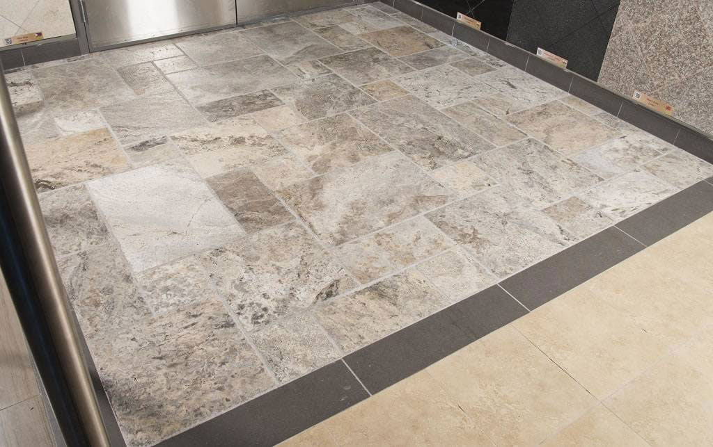 MSI Silver Travertine Tumbled Travertine tile (TTSIL-PAT-TUM) – MSI room scene