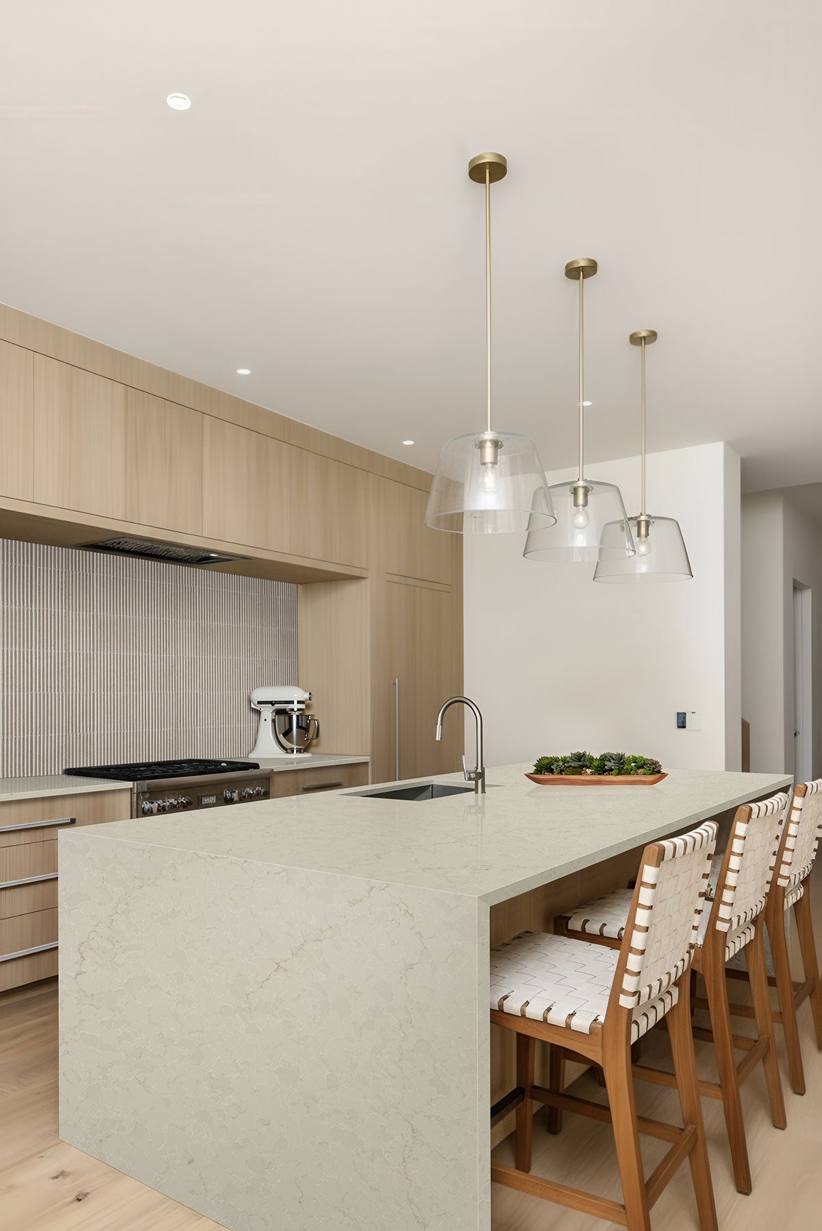 MSI Sinfonia Piano Arena 4.5 x 9 Matte Porcelain tile (NWGSINPIAARE4.5X9) – MSI room scene (kitchen)