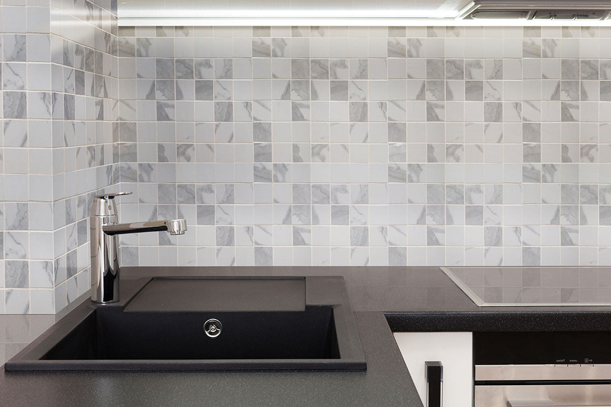 MSI Eden Statuary 3 x 3 Matte Porcelain mosaic (NEDESTA3X3HEX) – MSI room scene