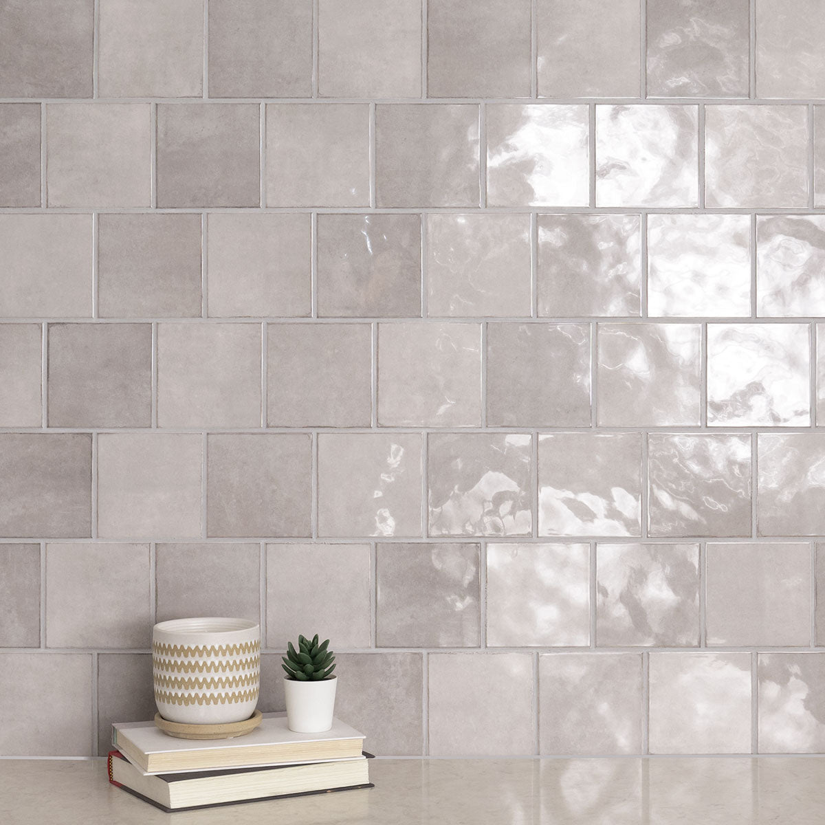 MSI Renzo Sterling 5 x 5 Glossy Ceramic tile (NRENSTE5X5) – MSI room scene