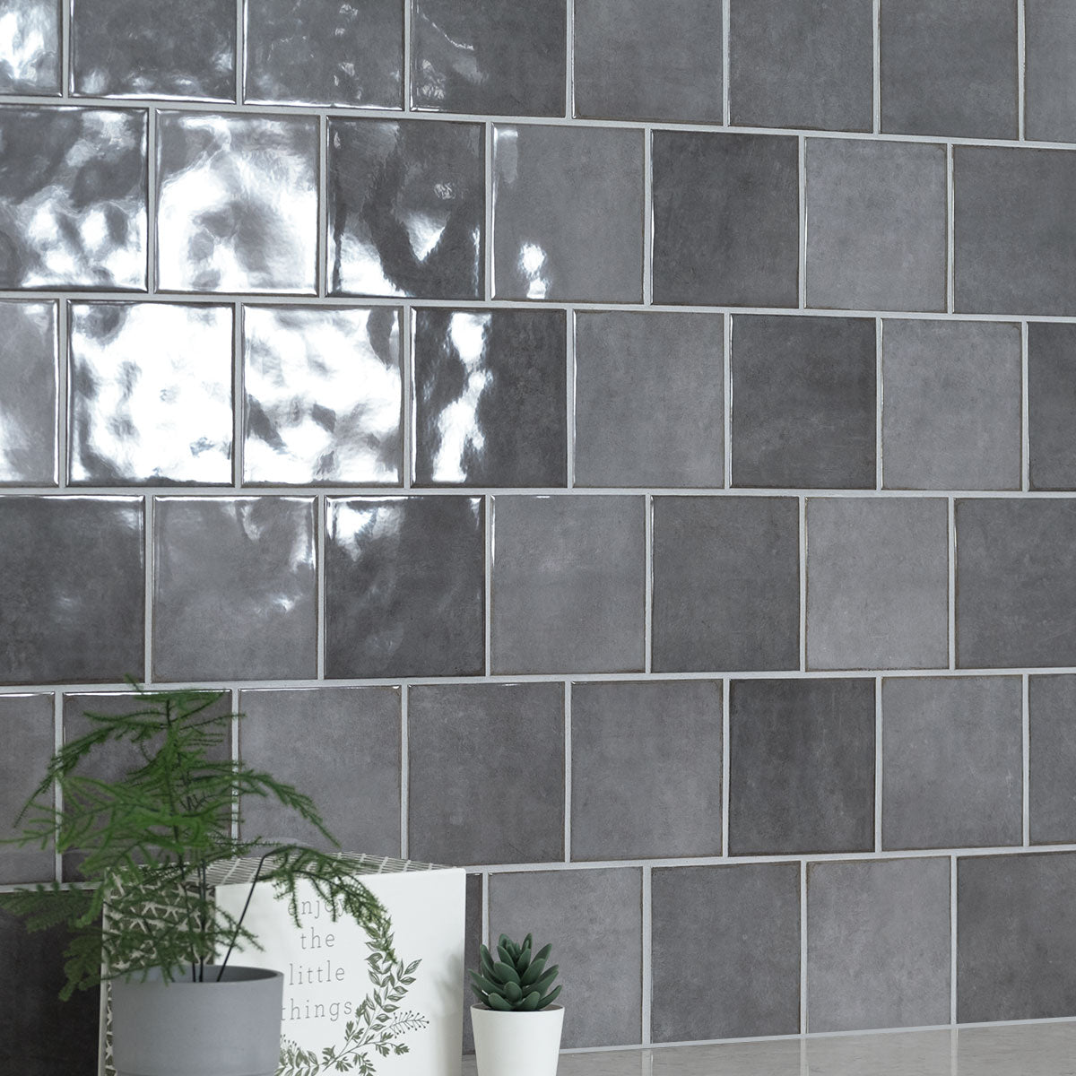 MSI Renzo Storm 5 x 5 Glossy Ceramic tile (NRENSTO5X5) – MSI room scene