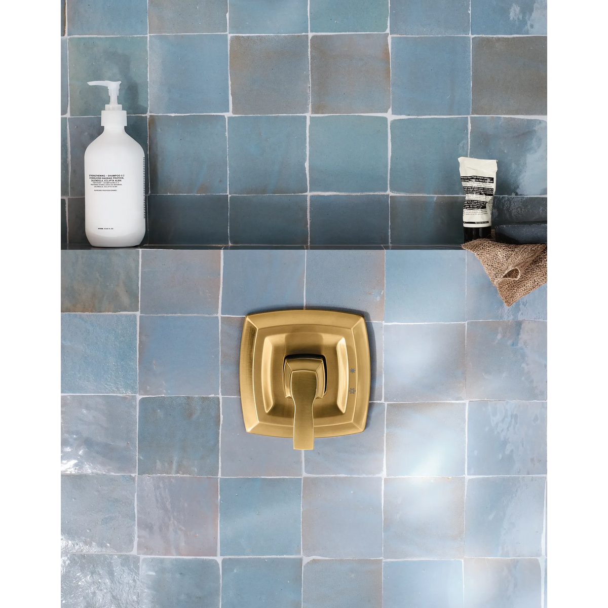 Moen Voss Posi-Temp Eco-Performance Shower Only T2692EP in Brushed Gold (T2692EPBG) - view 4