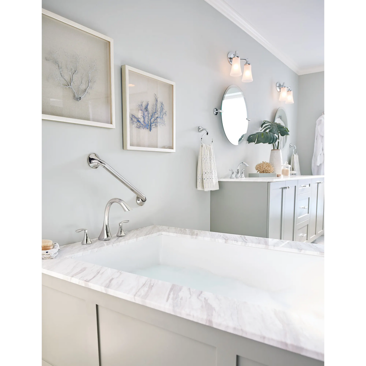 Moen Eva 24" Designer Grab Bar YG2824 in Chrome (YG2824CH) - view 3