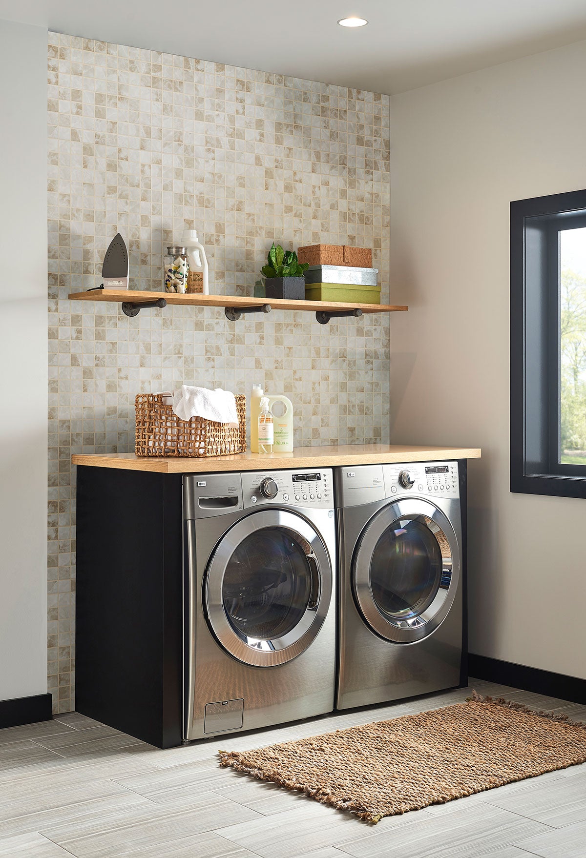 MSI Terra Onyx 2 x 2 Matte Porcelain mosaic (SMOT-PT-TERONY-2X2M) – MSI room scene