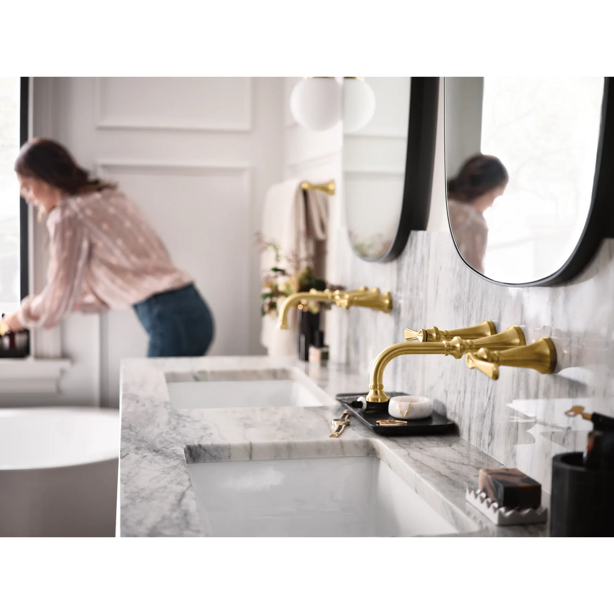 Moen Colinet Towel Bar YB0524 in Brushed Gold (YB0524BG) - view 10