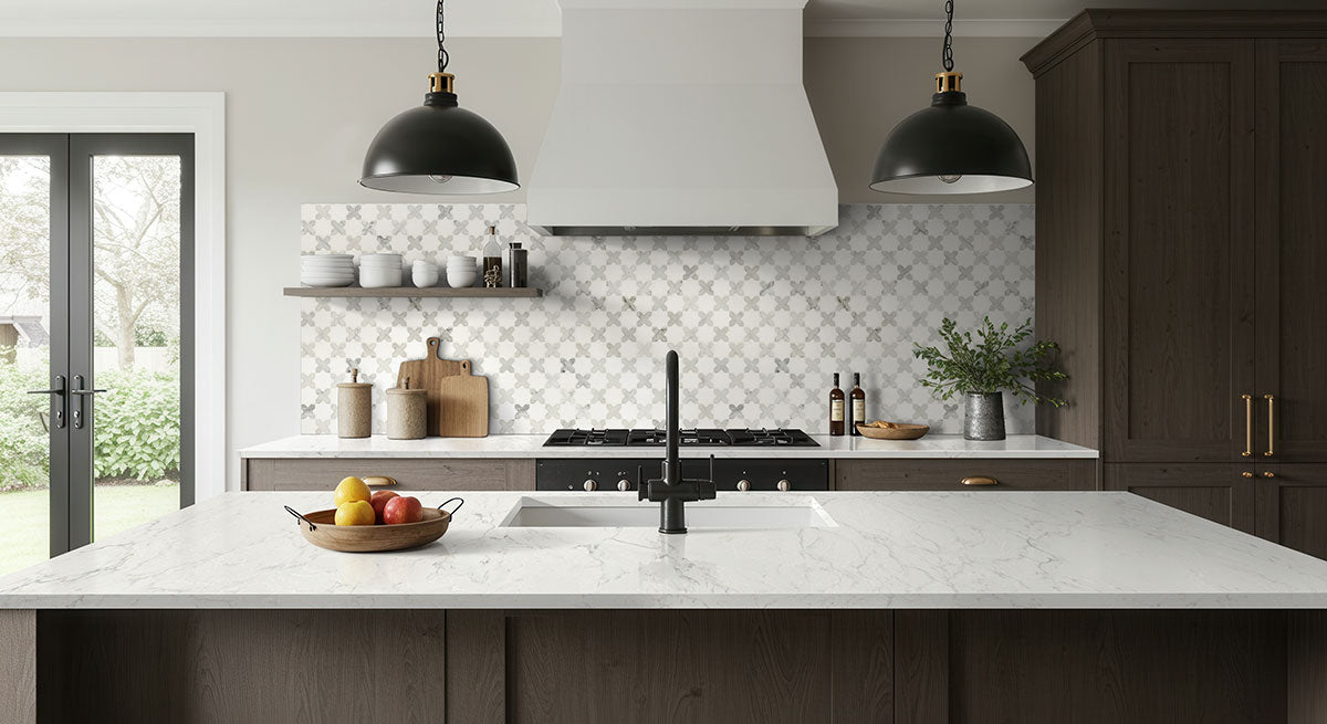MSI Vera Anne Pattern Polished Marble mosaic (SMOT-VERAN-POL10MM) – MSI room scene (kitchen)
