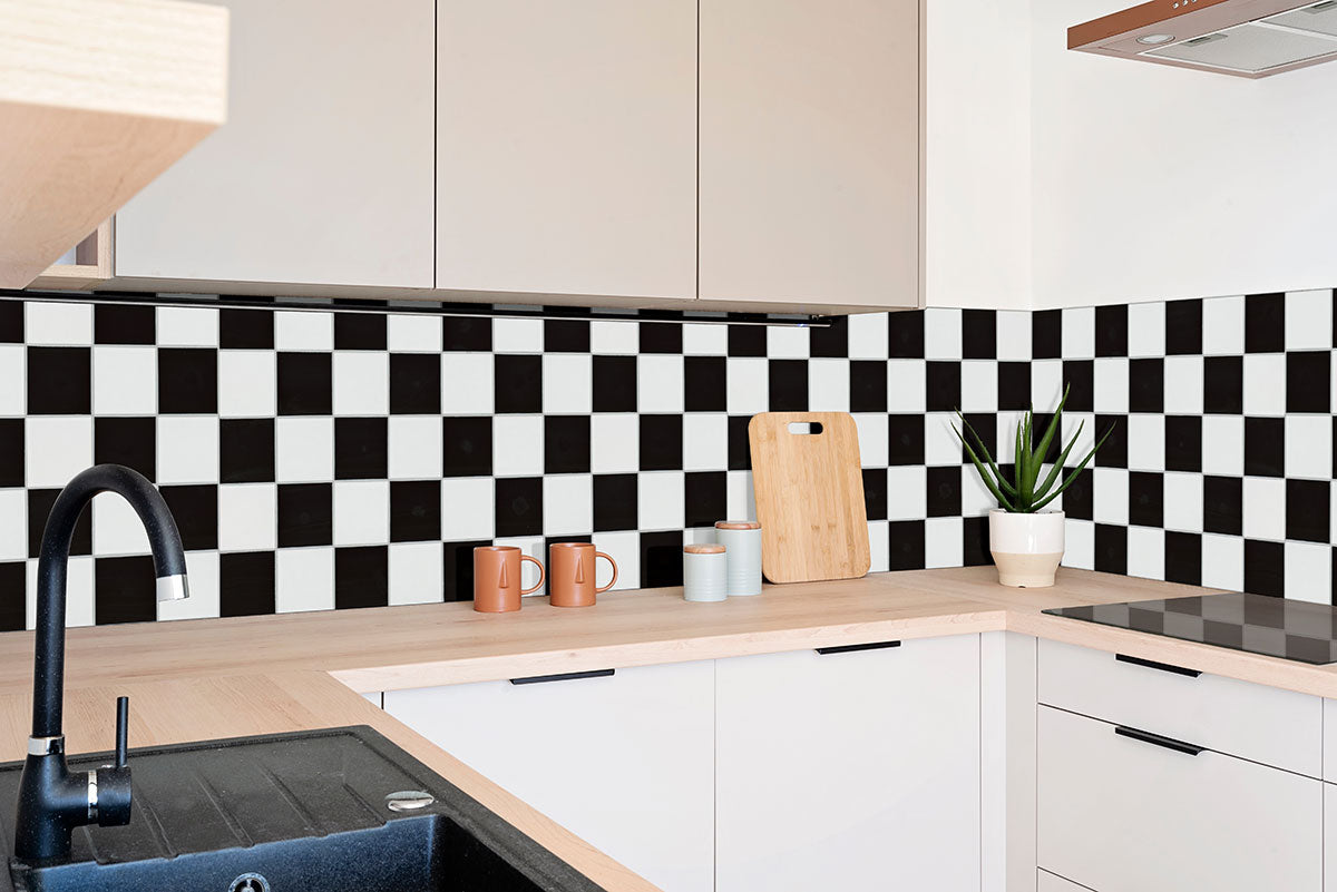 MSI White and Black 4" Checkered 4 x 4 Matte Porcelain mosaic (SMOT-PT-RETBIANER-4X4M) – MSI room scene (kitchen)
