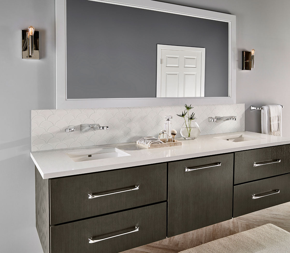 MSI Retro Scallop Bianco Glossy Porcelain mosaic (SMOT-PT-RETBIA-SCALOP) – MSI room scene