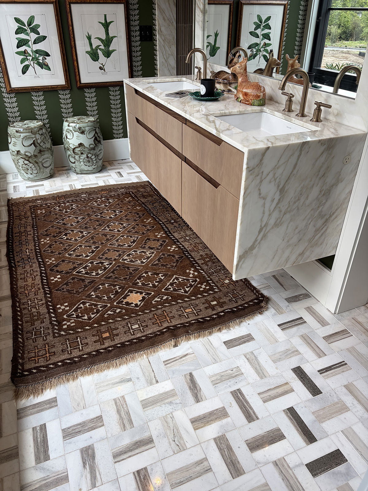 MSI Winslow Weave Polished Marble mosaic (SMOT-WINWEA-POL10MM) – MSI room scene