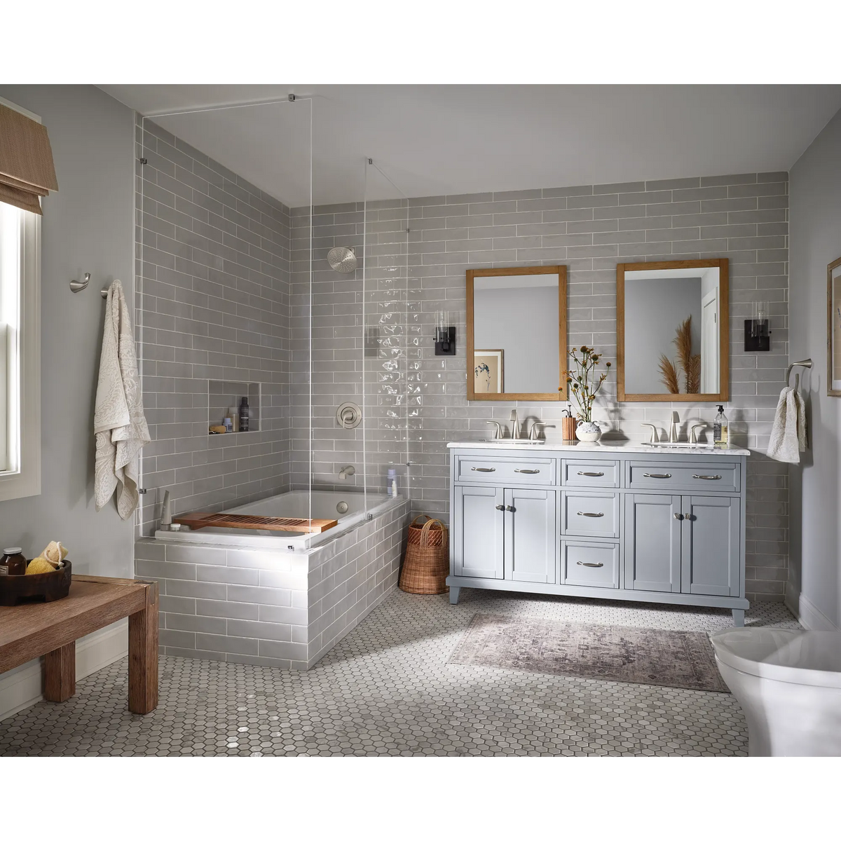 Moen Oxby Posi-Temp Tub/Shower 82660 in Spot Resist Brushed Nickel (82660SRN) - view 3