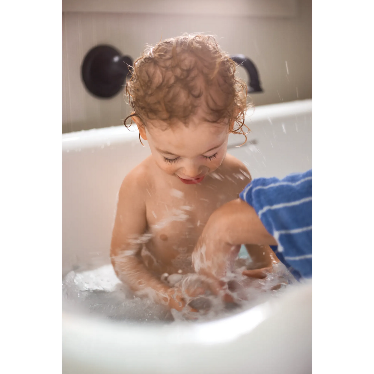 Moen Colinet Single-Handle Non-Diverter Wall-Mount Tub Filler WTS44501 in Matte Black (WTS44501BL) - view 13