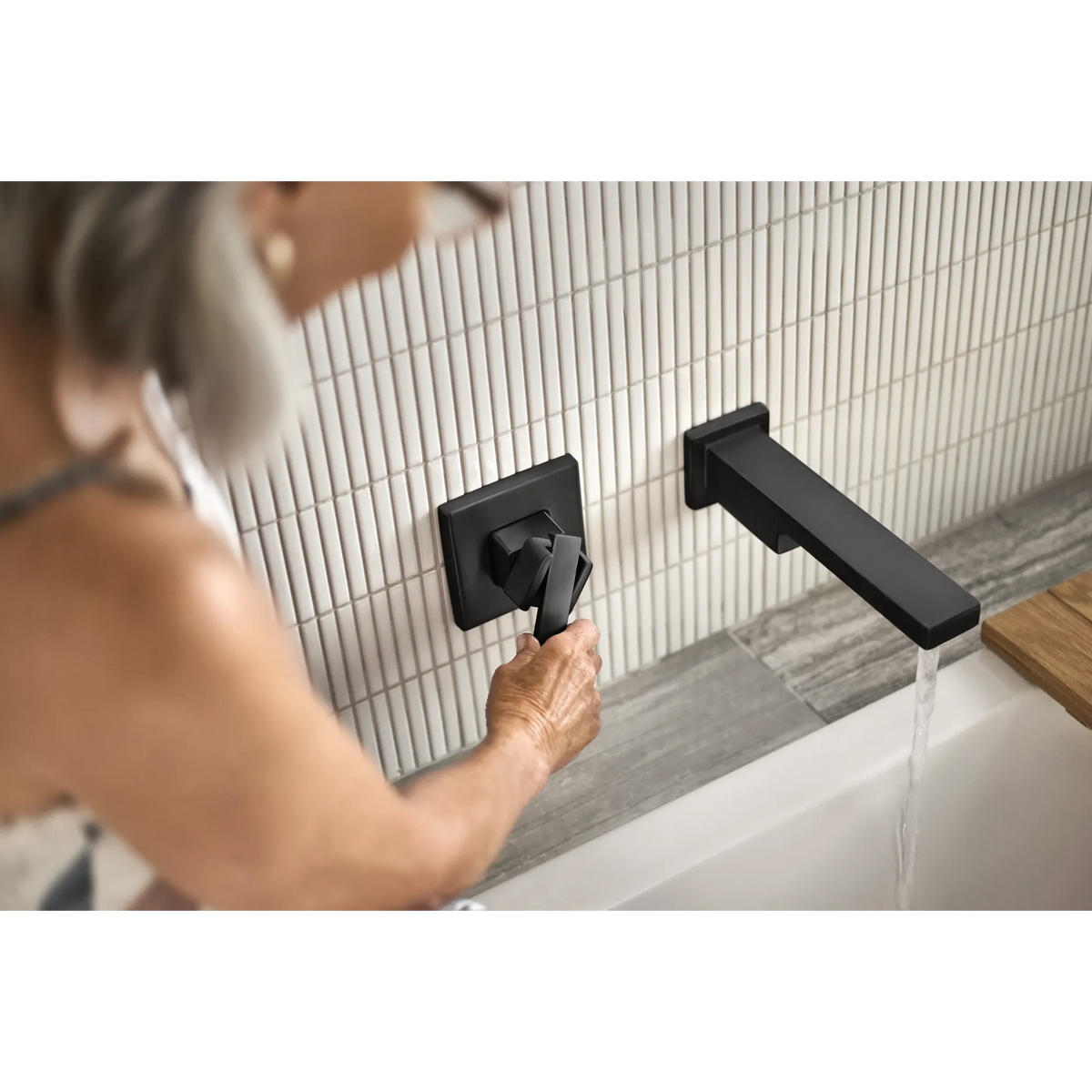 Moen 90 Degree Single-Handle Non-Diverter Wall-Mount Tub Filler WTS911 in Matte Black (WTS911BL) - view 9