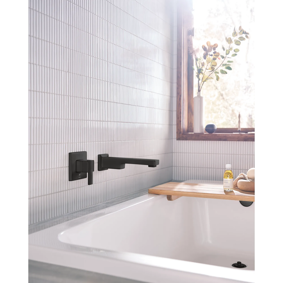 Moen 90 Degree Single-Handle Non-Diverter Wall-Mount Tub Filler WTS911 in Matte Black (WTS911BL) - view 3