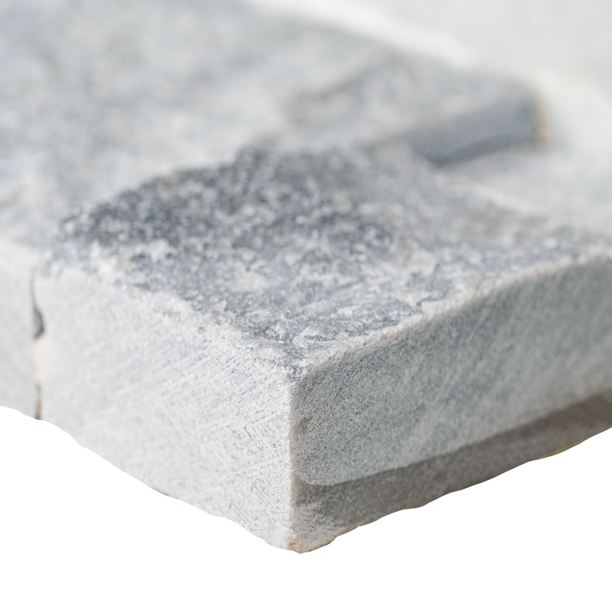MSI XL Rockmount Alaska Gray stacked stone 9 x 24 (LPNLMALAGRY924)