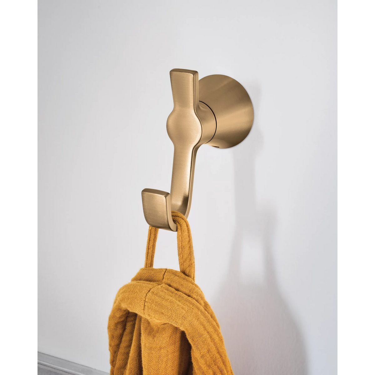 Moen Mikah Robe Hook Y0703 in Bronzed Gold (Y0703BZG) - view 3