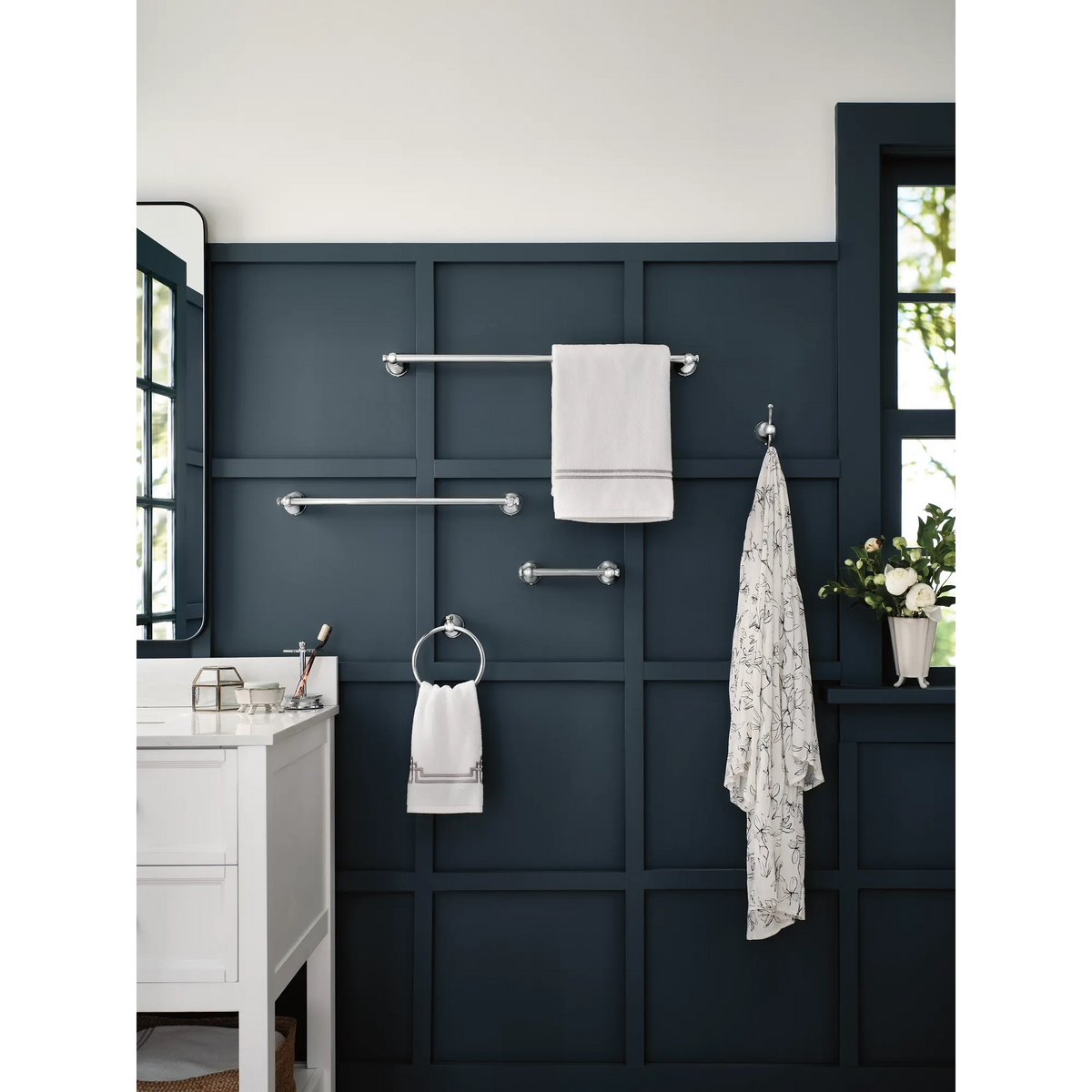 Moen Caldwell 18" Towel Bar Y3118 in Chrome (Y3118CH) - view 3