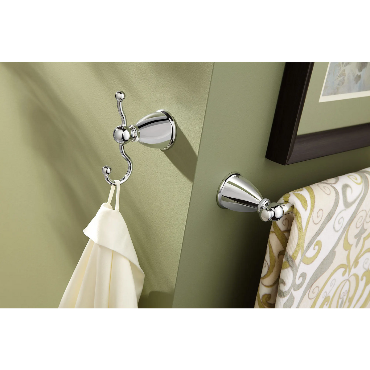 Moen Caldwell 18" Towel Bar Y3118 in Brushed Nickel (Y3118BN) - view 5
