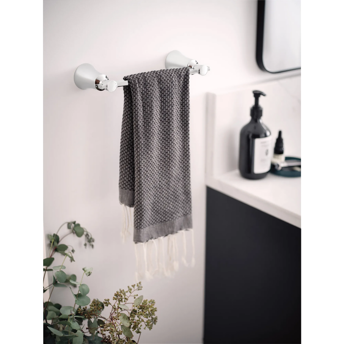 Moen Flara Hand Towel Bar YB0386 in Chrome (YB0386CH) - view 3