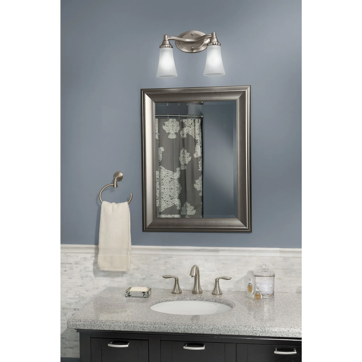 Moen Eva Bath Light YB2862 in Chrome (YB2862CH) - view 2