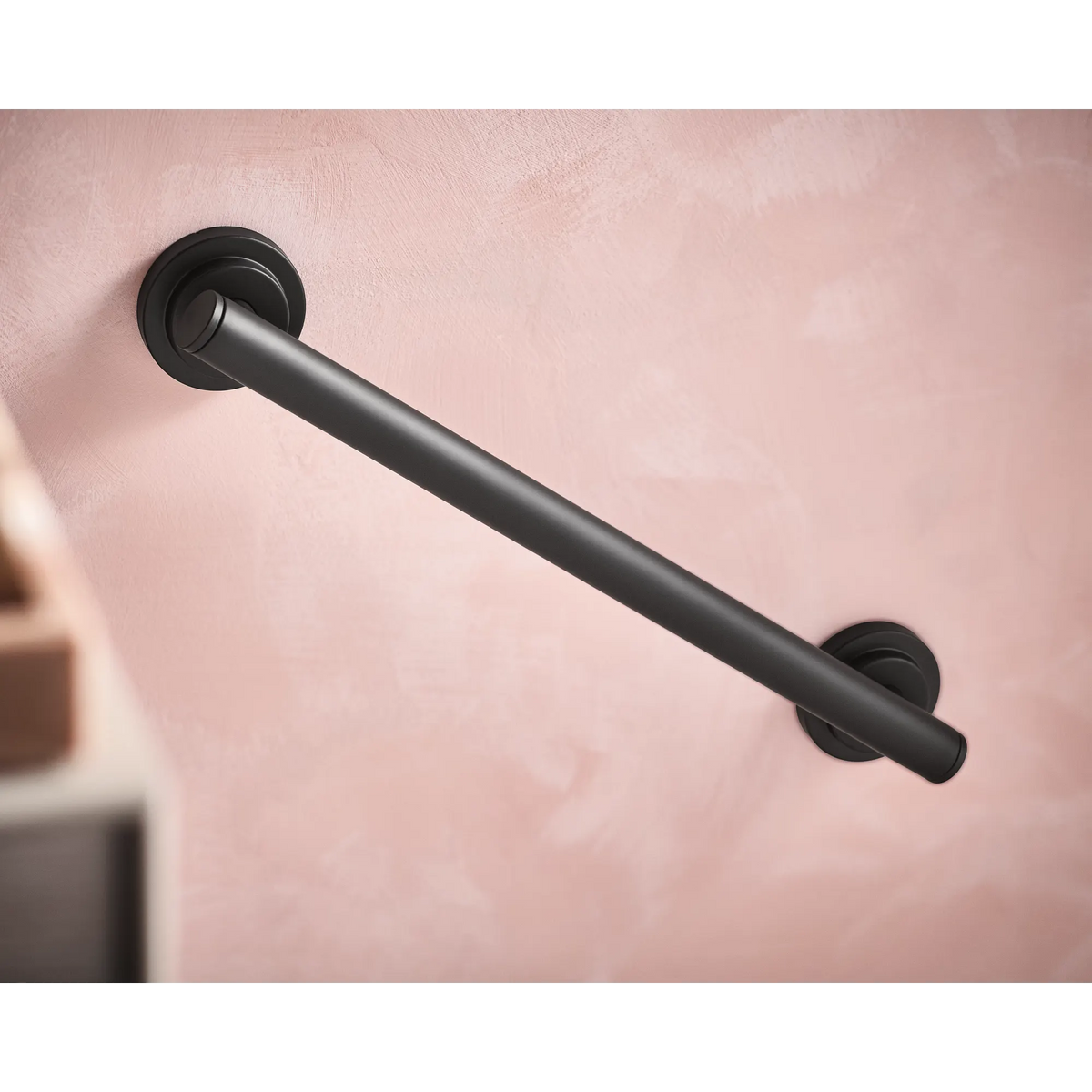 Moen Iso 18" Designer Grab Bar YG0718 in Matte Black (YG0718BL) - view 2
